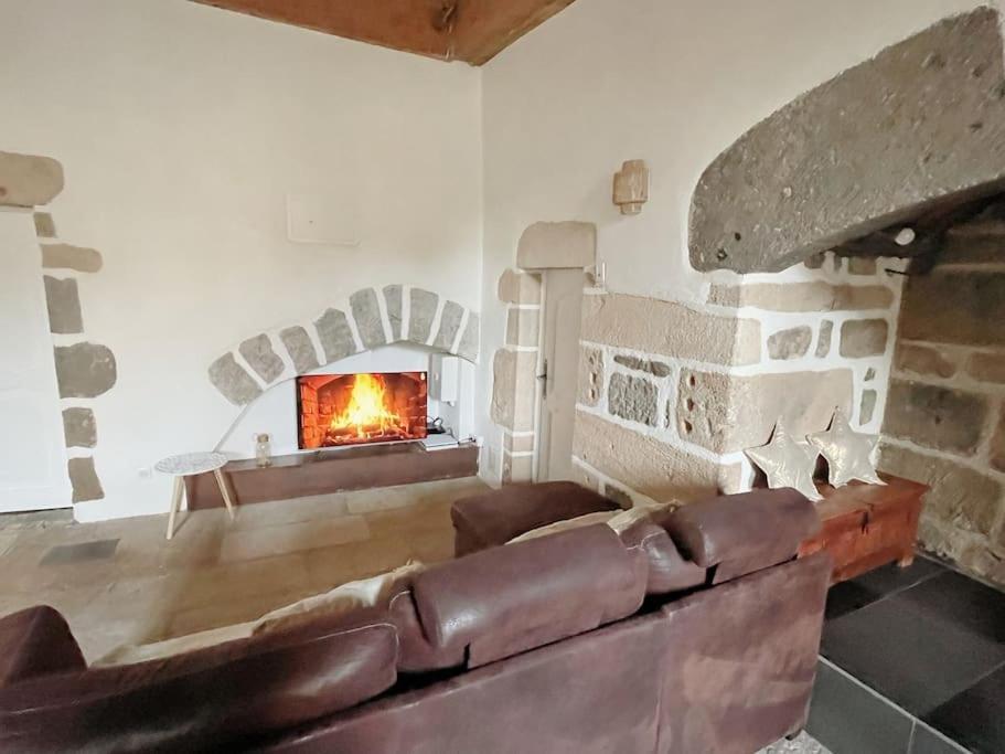 Logis Du Chandelier Le Puy-en-Velay Zewnętrze zdjęcie