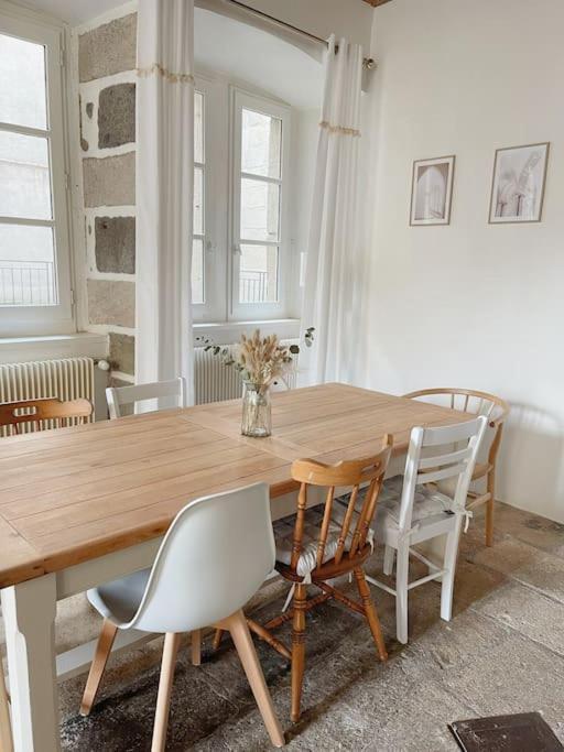 Logis Du Chandelier Le Puy-en-Velay Zewnętrze zdjęcie