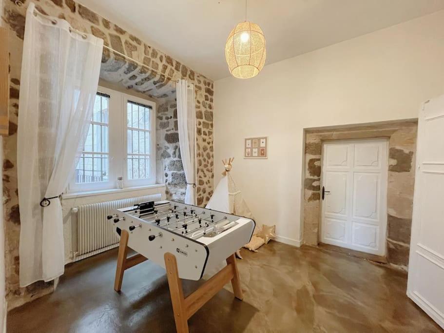 Logis Du Chandelier Le Puy-en-Velay Zewnętrze zdjęcie