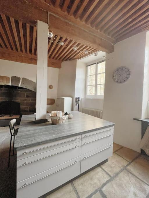 Logis Du Chandelier Le Puy-en-Velay Zewnętrze zdjęcie