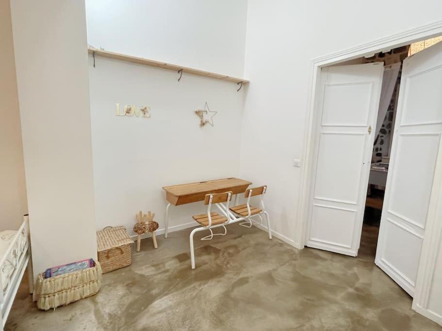 Apartament Logis Du Chandelier Le Puy-en-Velay Zewnętrze zdjęcie